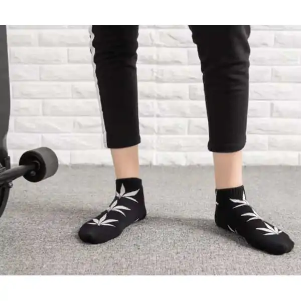 Chaussettes noires avec...