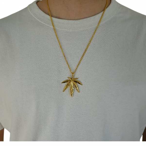 Collier Feuille de Cannabis...